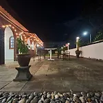 Oug8 Garden Home Bbq Karaoke