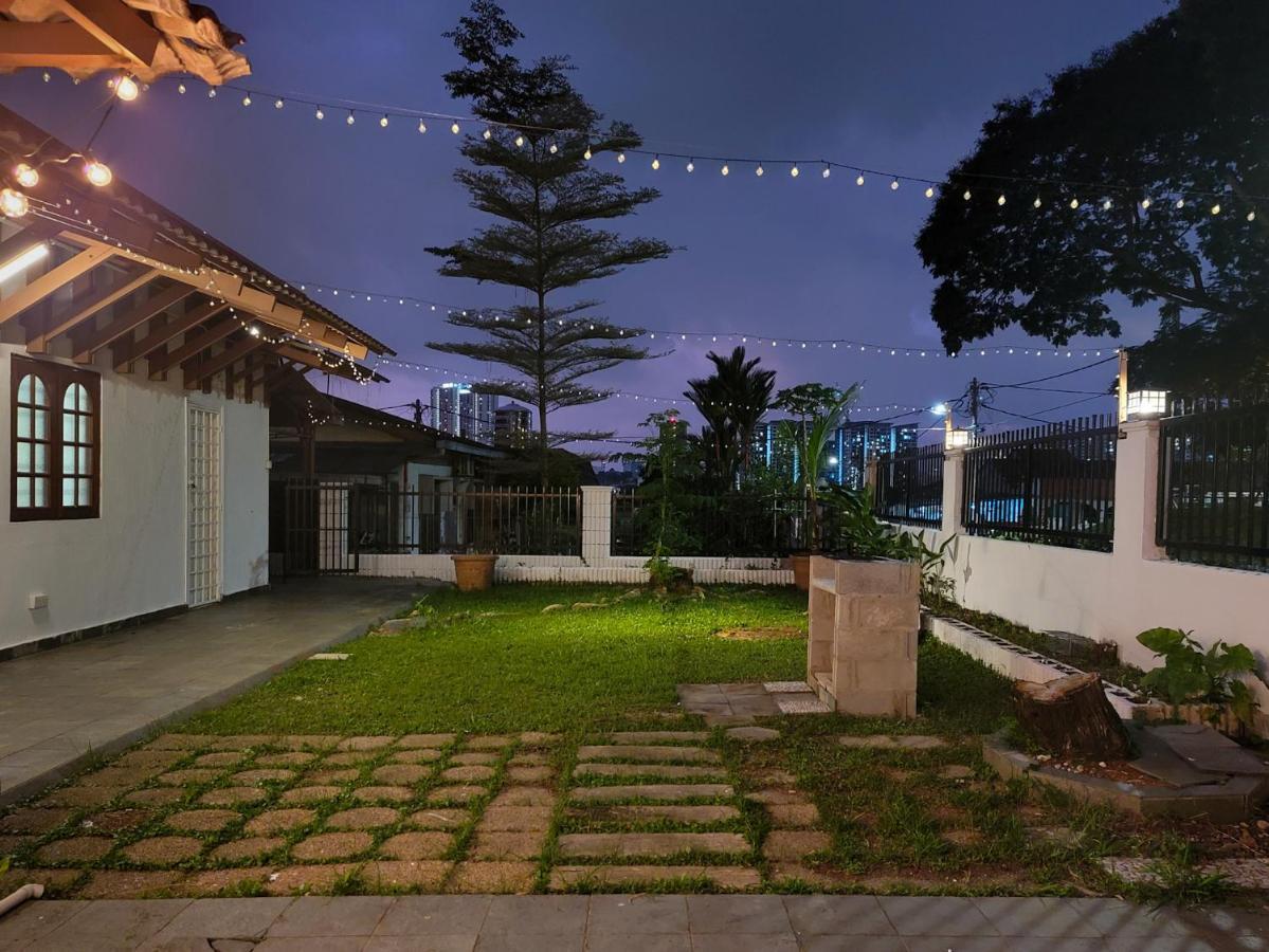 Oug8 Garden Bbq Karaoke Rumah percutian *